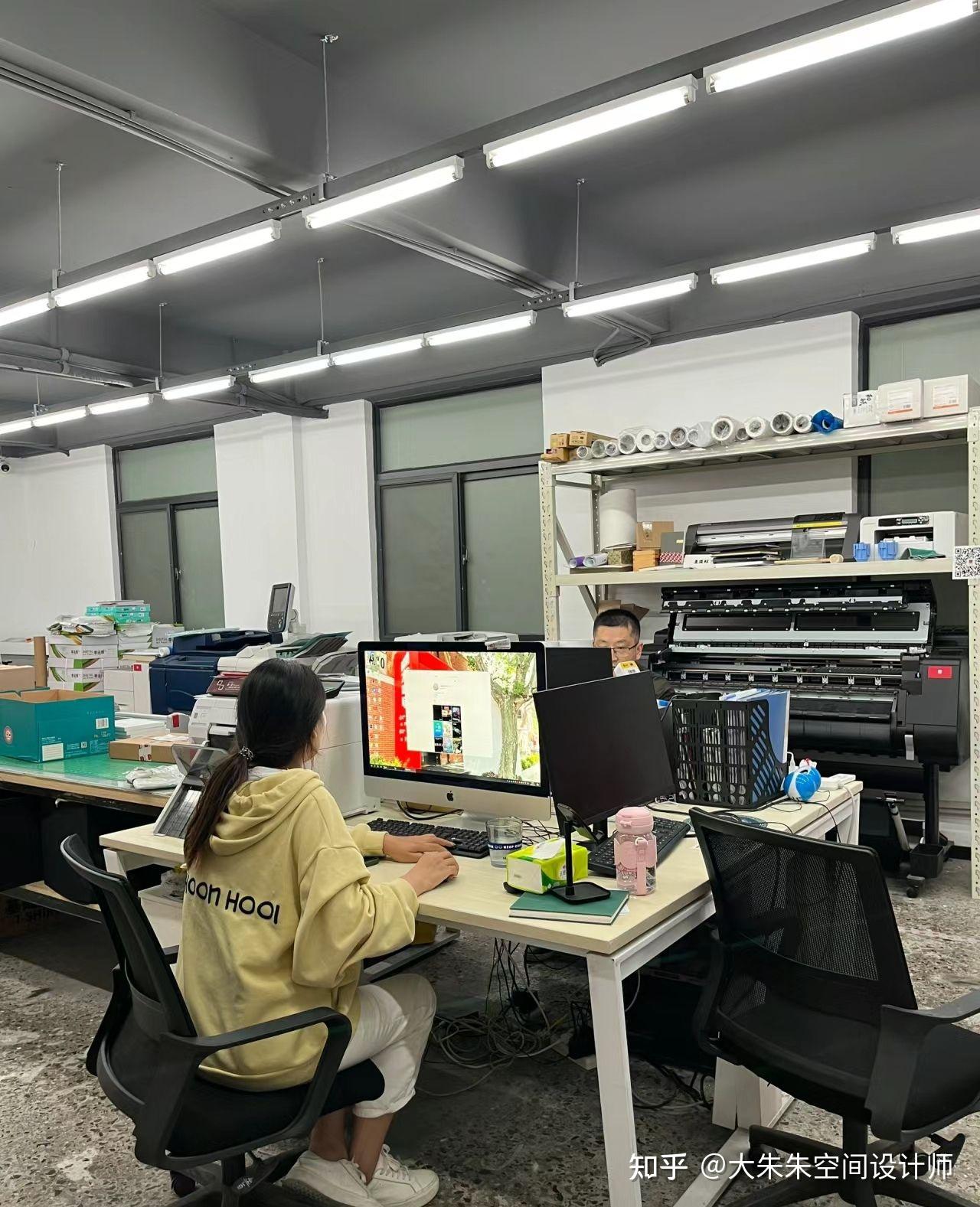 圖文店設(shè)計師與平面廣告公司設(shè)計師的差異及薪資對比